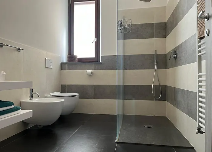 In - Corso Cavour 138 *